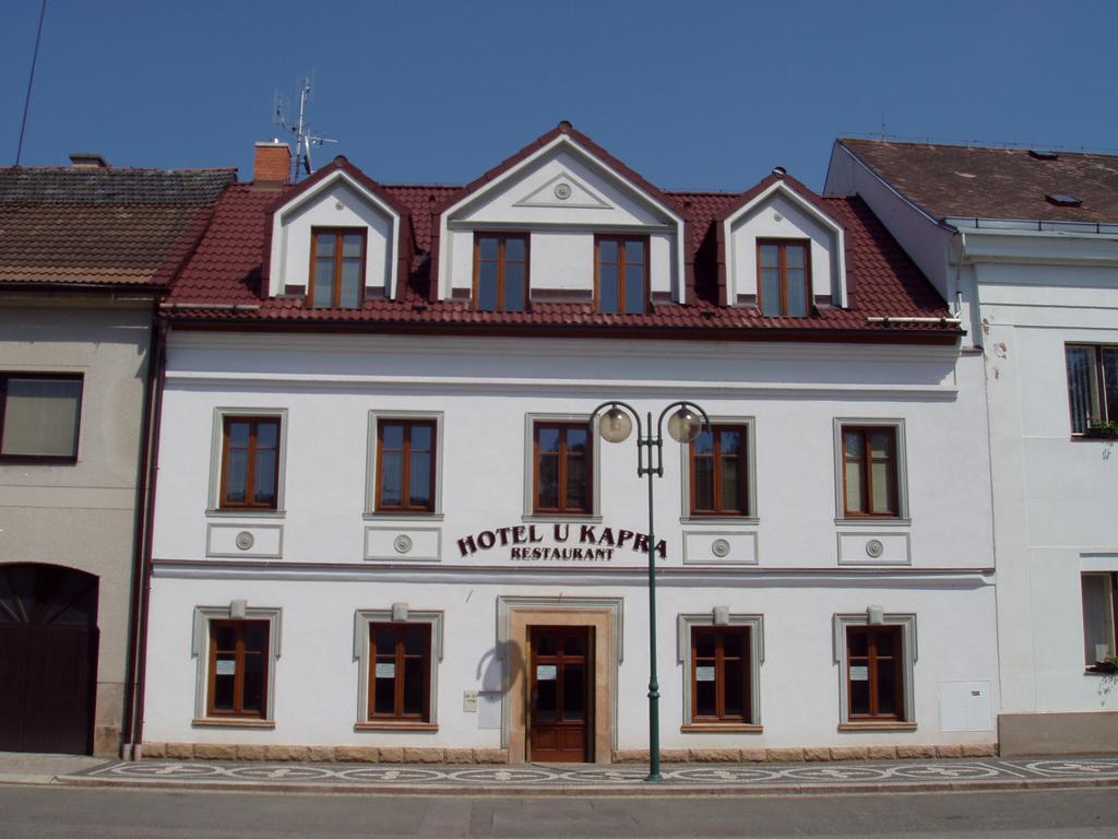 Hotel U Kapra ลาซนิเย บิเยโลห์รัด ภายนอก รูปภาพ