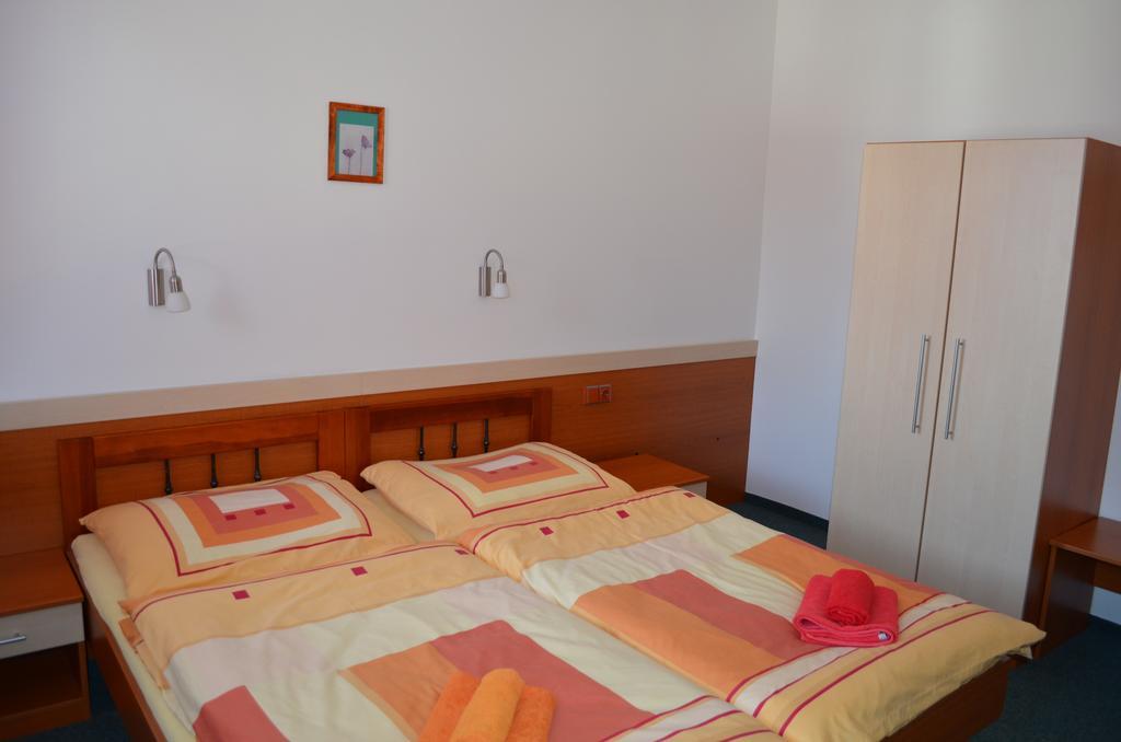 Hotel U Kapra ลาซนิเย บิเยโลห์รัด ห้อง รูปภาพ