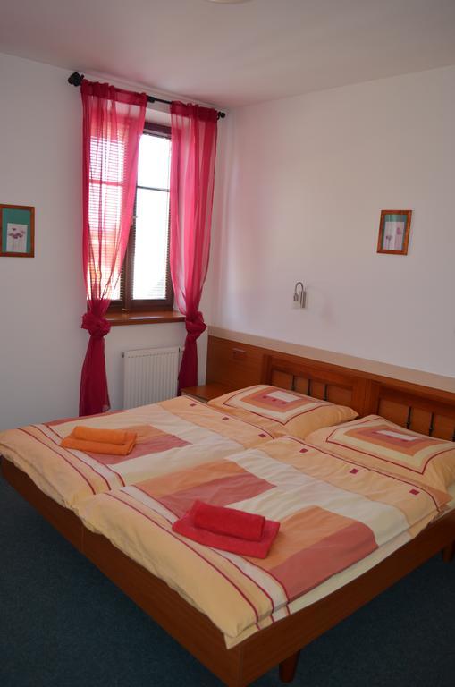 Hotel U Kapra ลาซนิเย บิเยโลห์รัด ห้อง รูปภาพ