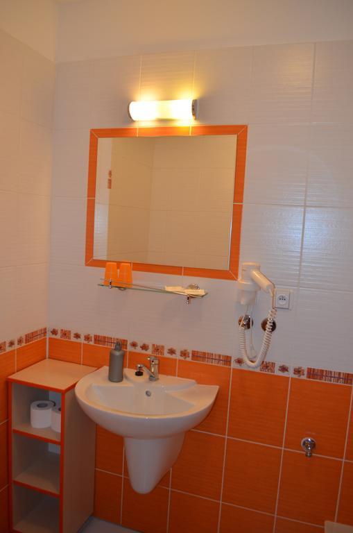 Hotel U Kapra ลาซนิเย บิเยโลห์รัด ห้อง รูปภาพ