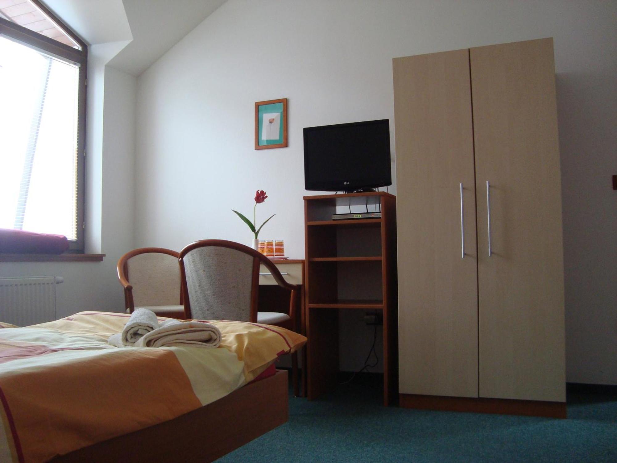 Hotel U Kapra ลาซนิเย บิเยโลห์รัด ภายนอก รูปภาพ