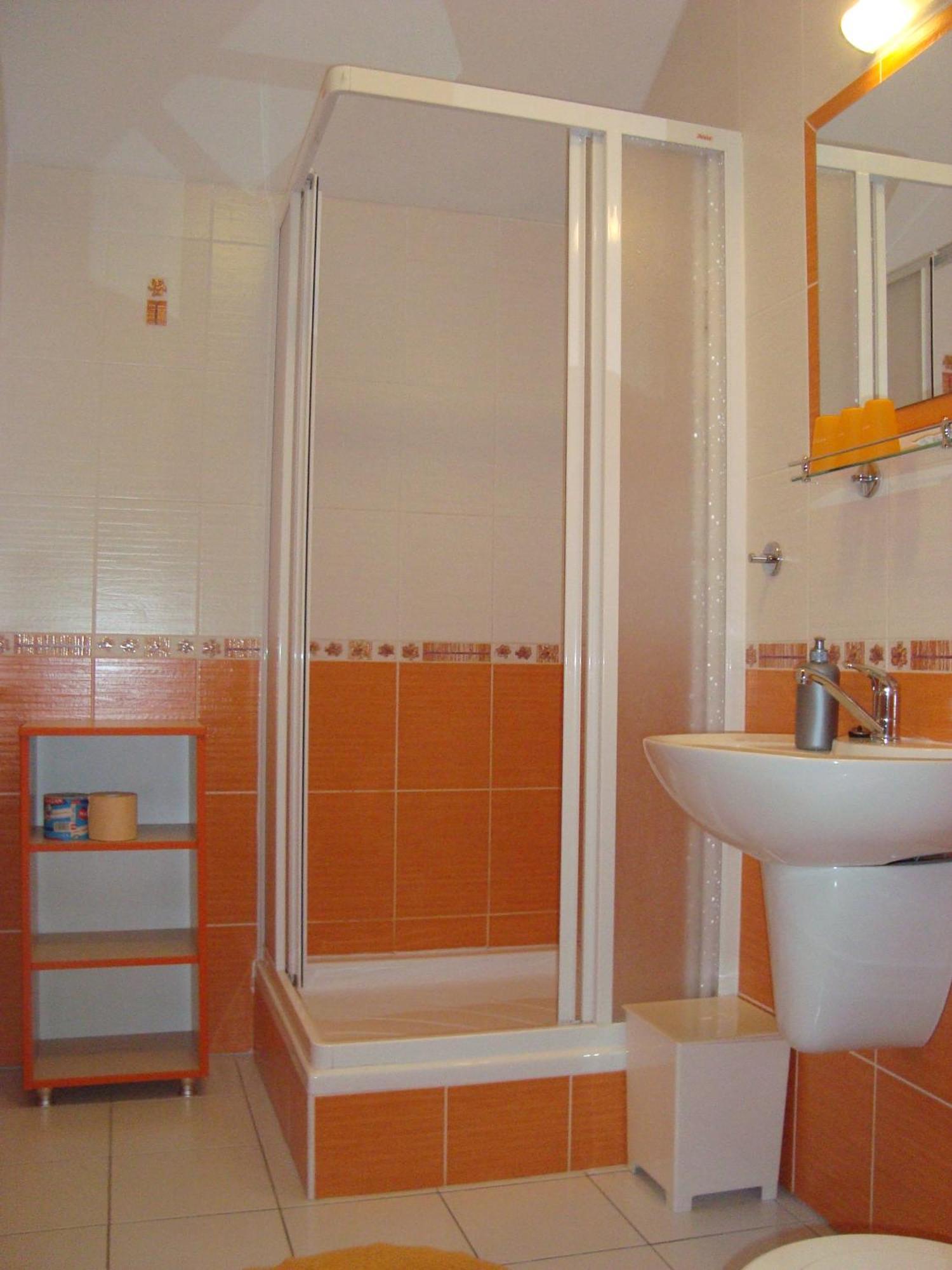 Hotel U Kapra ลาซนิเย บิเยโลห์รัด ภายนอก รูปภาพ