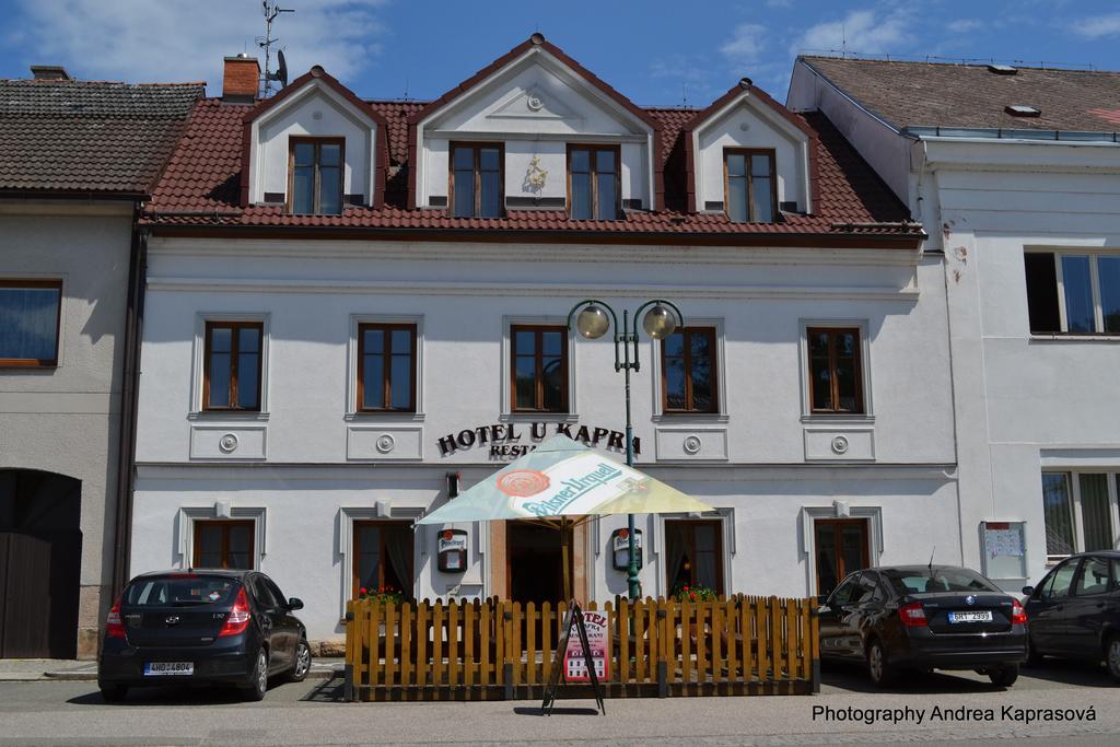 Hotel U Kapra ลาซนิเย บิเยโลห์รัด ภายนอก รูปภาพ